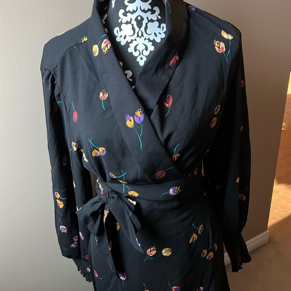 Cabi Divine Dress (style 4391) - Picture 4 of 16